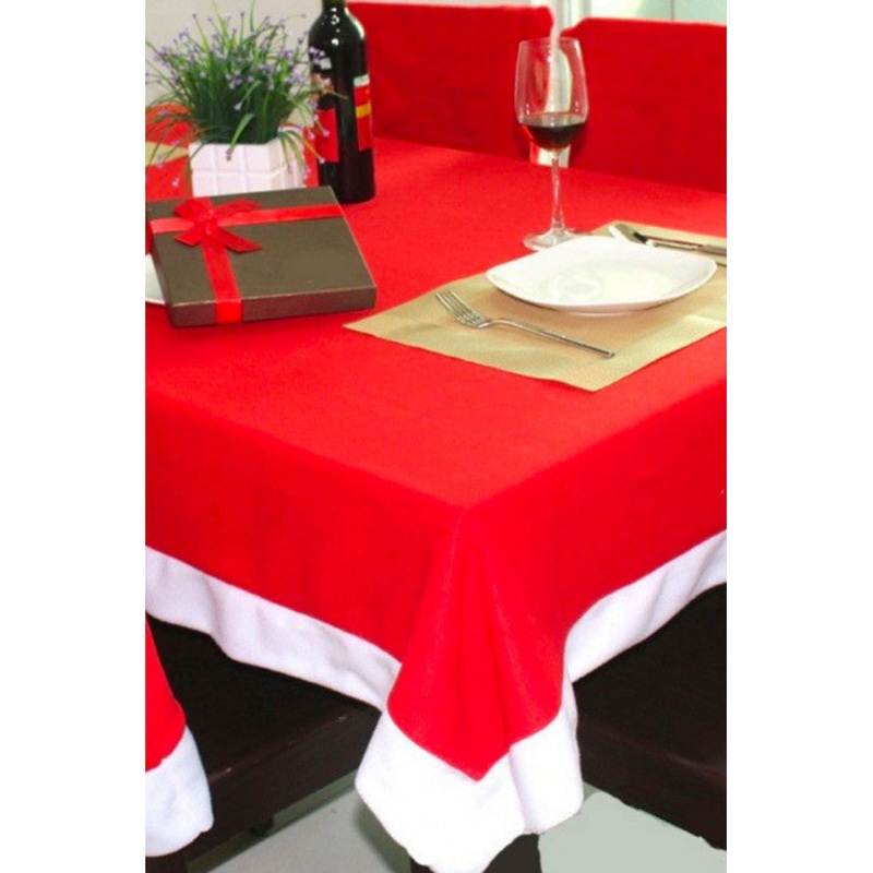 9745 Christmas Table Cloth