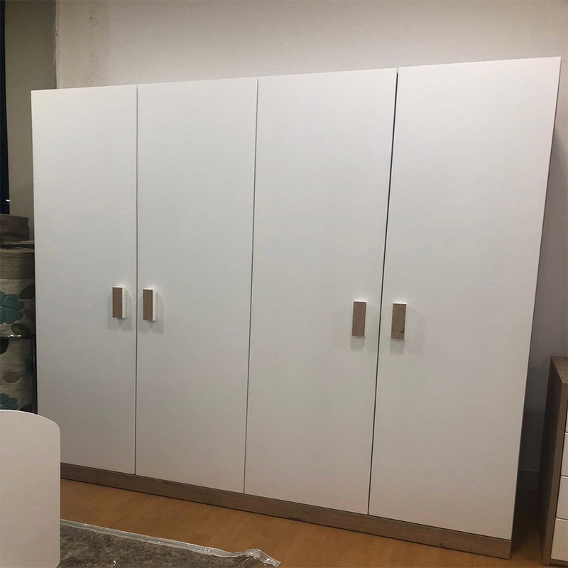 4 DOOR WARDROBE WHITE AND WOOD