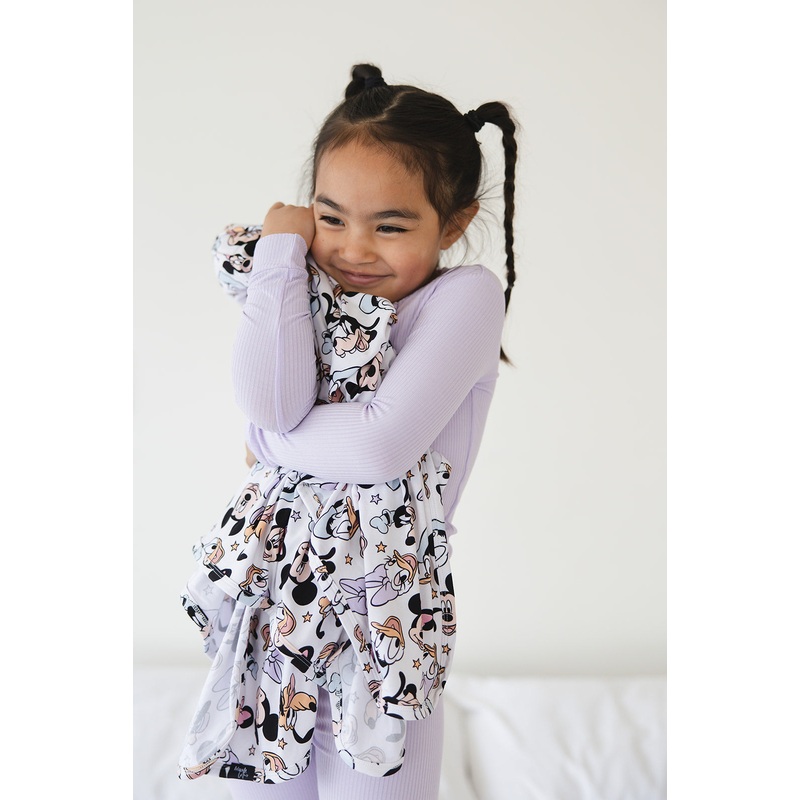 Sensational Six – Lightweight Blanket